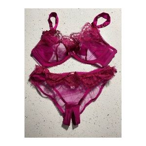 agent provocateur pink set
